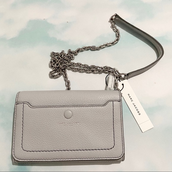 Marc Jacobs Handbags - MARC JACOBS Light Gray Chain Strap Crossbody Bag